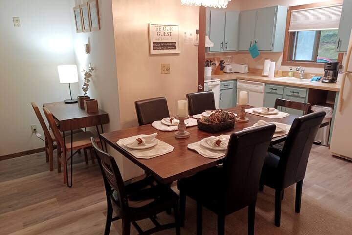 poconos-camelback-getaway-pet-friendly-ski-in-out/