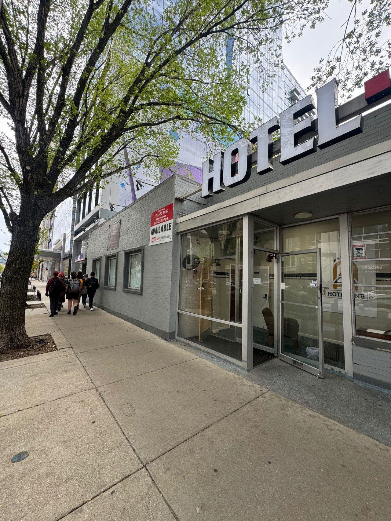 Budget-Friendly Stay and Free Coffee | Downtown