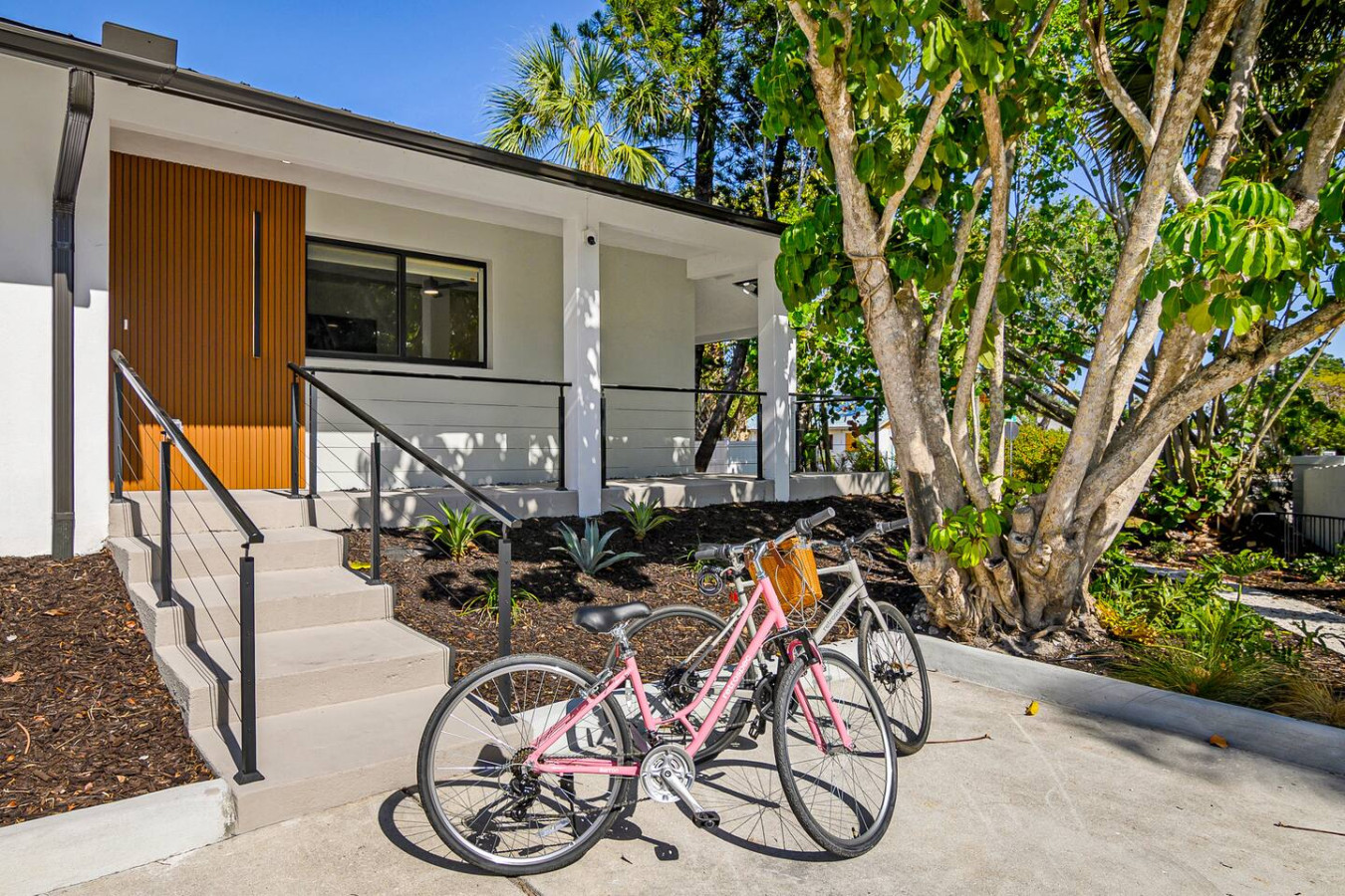 villa-palmera-by-downtown-and-beach/