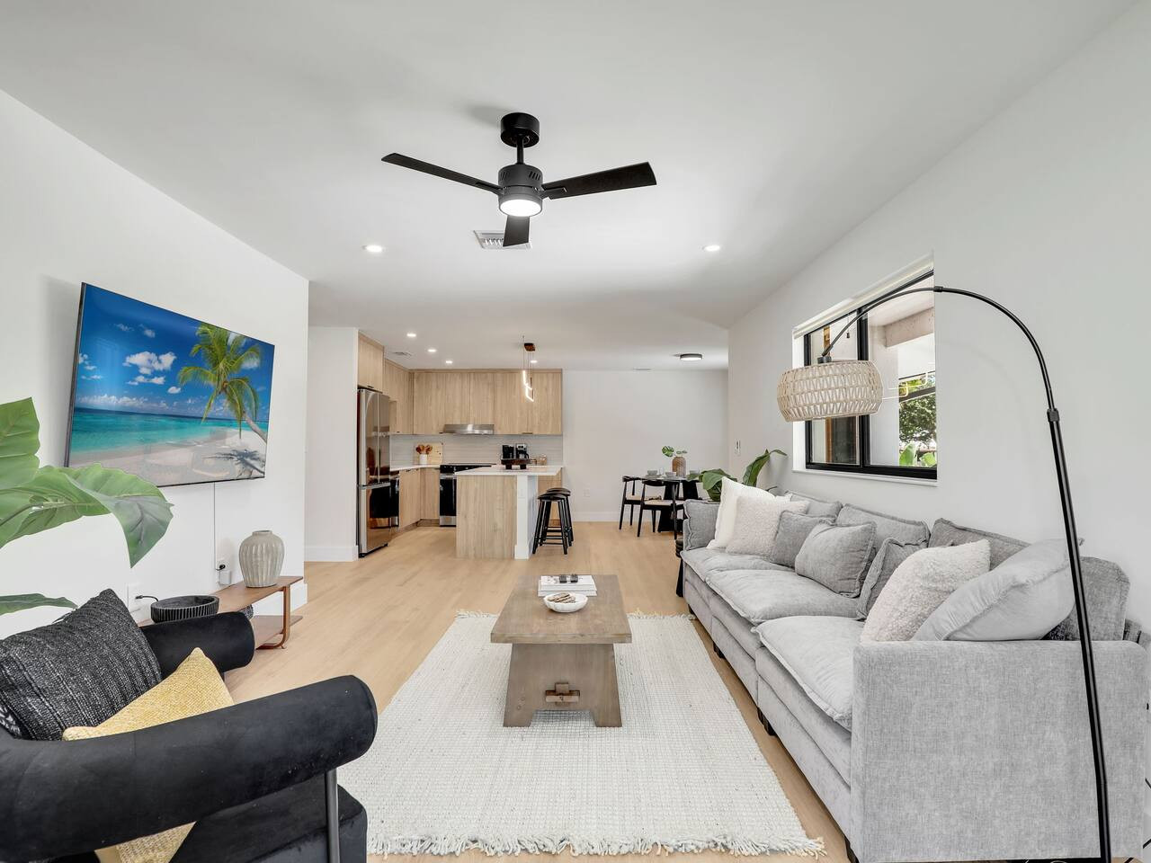 villa-palmera-by-downtown-and-beach/