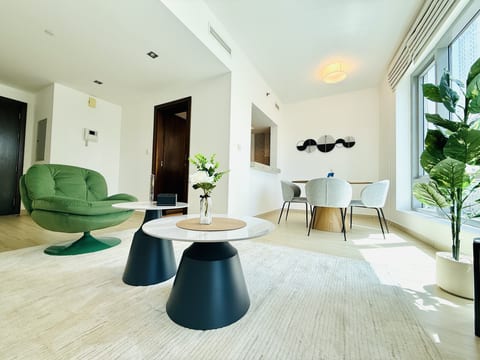 Vserve - 1 BR Escape in the Heart of Dubai Marina