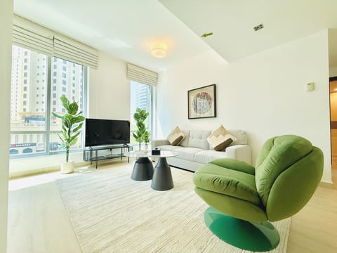 Vserve - 1 BR Escape in the Heart of Dubai Marina