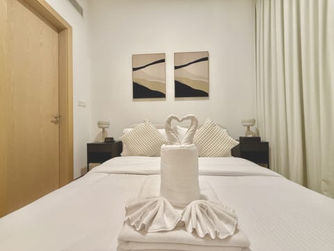 Vserve - Peaceful 1 BR Getaway in Vibrant JVC