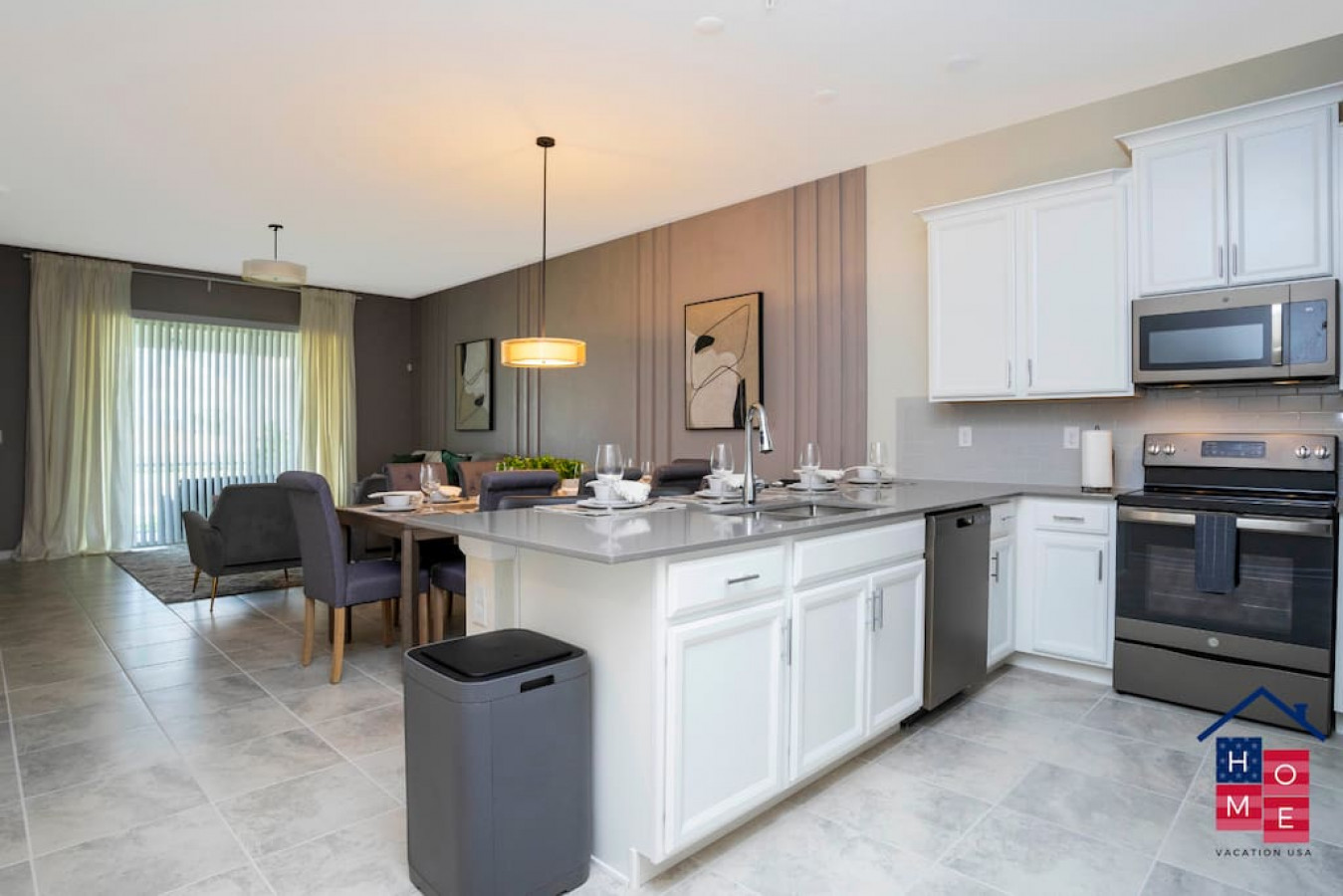 Resort Condo in Orlando: Cozy Retreat with Lazy River & Kids' Water Park Near Disney - Four Corners