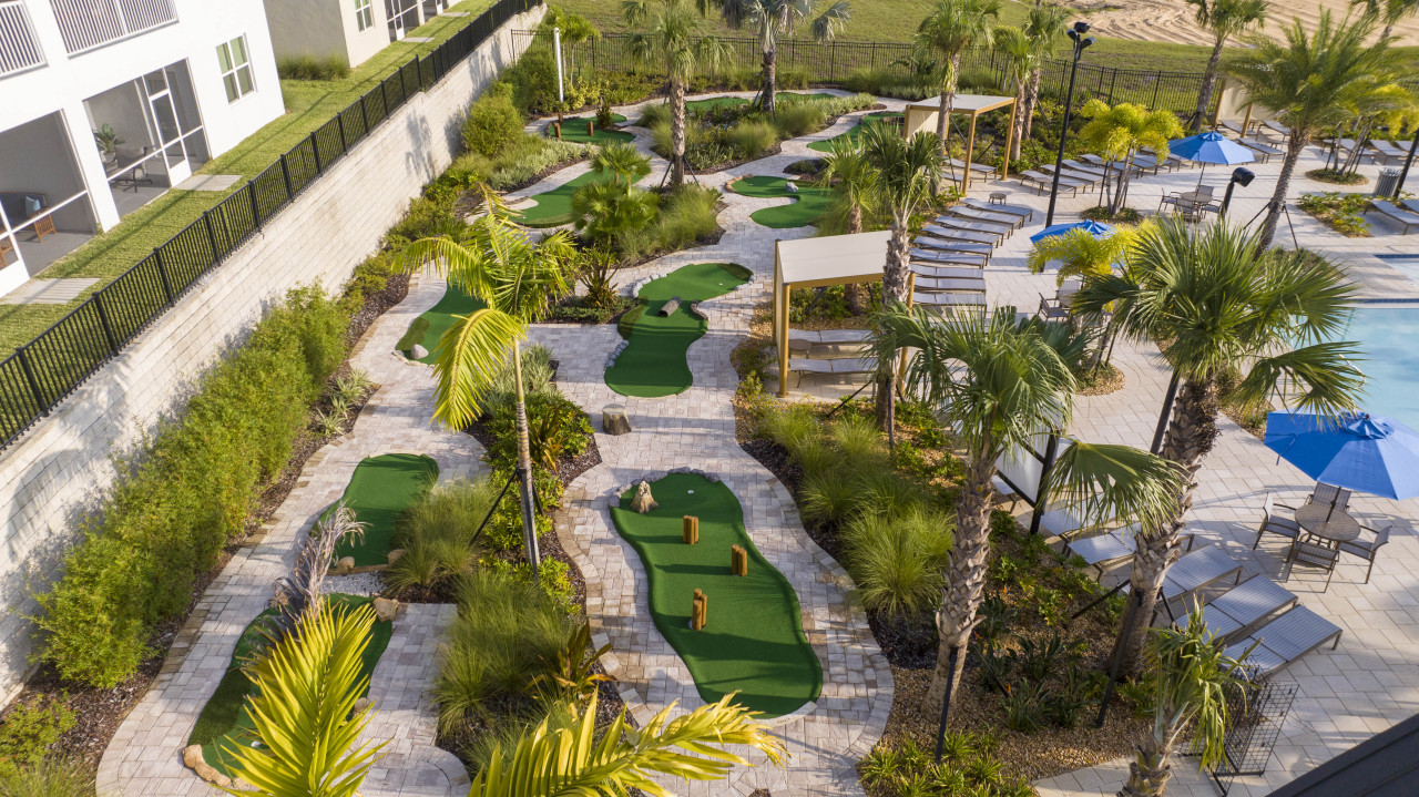 Resort Condo in Orlando: Cozy Retreat with Lazy River & Kids' Water Park Near Disney - Four Corners