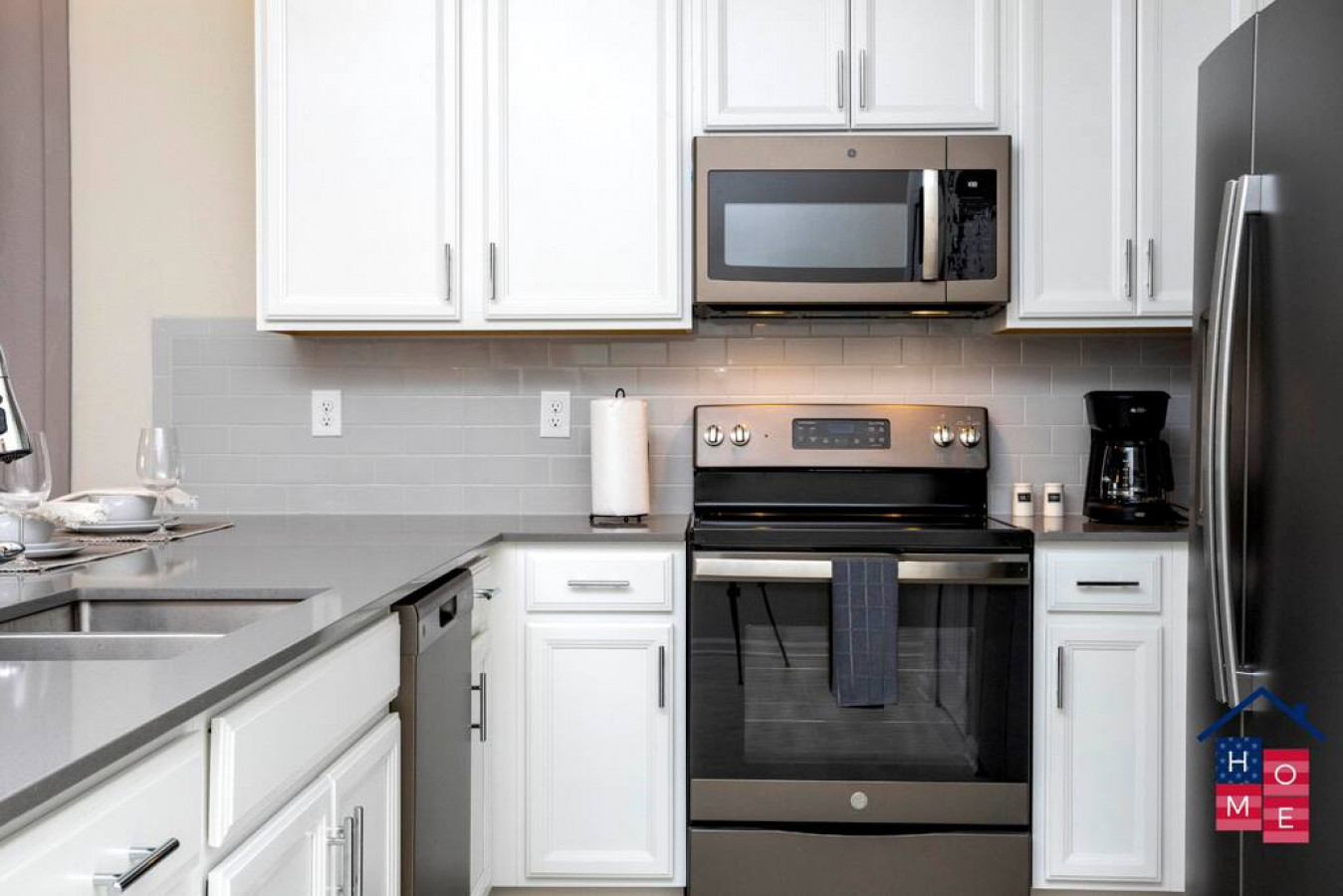 Resort Condo in Orlando: Cozy Retreat with Lazy River & Kids' Water Park Near Disney - Four Corners