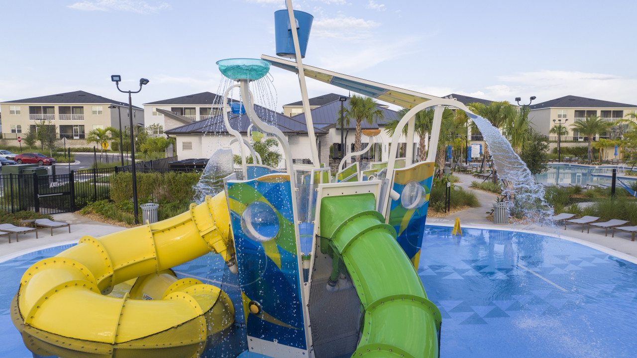 Resort Condo in Orlando: Cozy Retreat with Lazy River & Kids' Water Park Near Disney - Four Corners