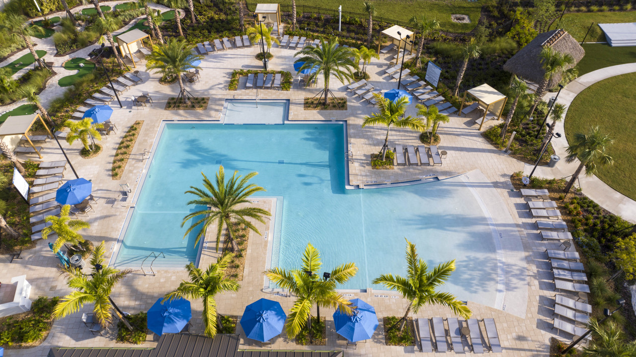 Resort Condo in Orlando: Cozy Retreat with Lazy River & Kids' Water Park Near Disney - Four Corners