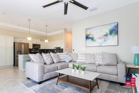 Magical Condo Getaway - Relaxing View 5 ★ Stay