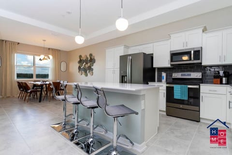 Magical Condo Getaway - Relaxing View 5 ★ Stay