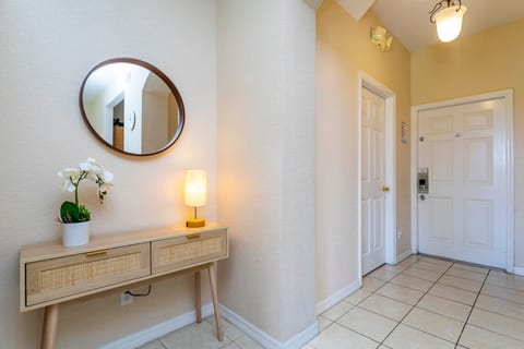 Lovely 3 Bedroom Townhouse Perfect Location