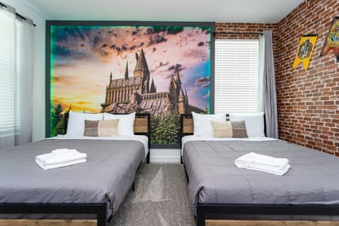 SS 9143 · Magical House Getaway - Private Pool & Amenities