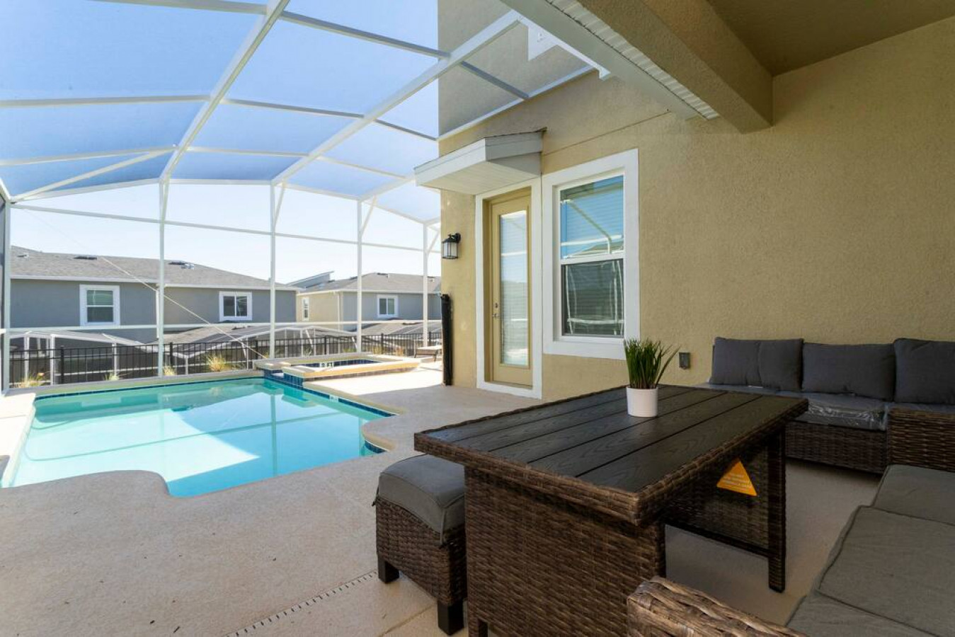 SS 9143 · Magical House Getaway - Private Pool & Amenities - Davenport