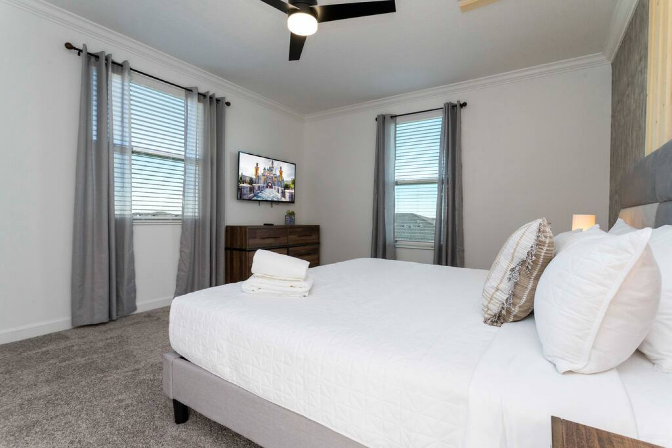 SS 9143 · Magical House Getaway - Private Pool & Amenities - Davenport