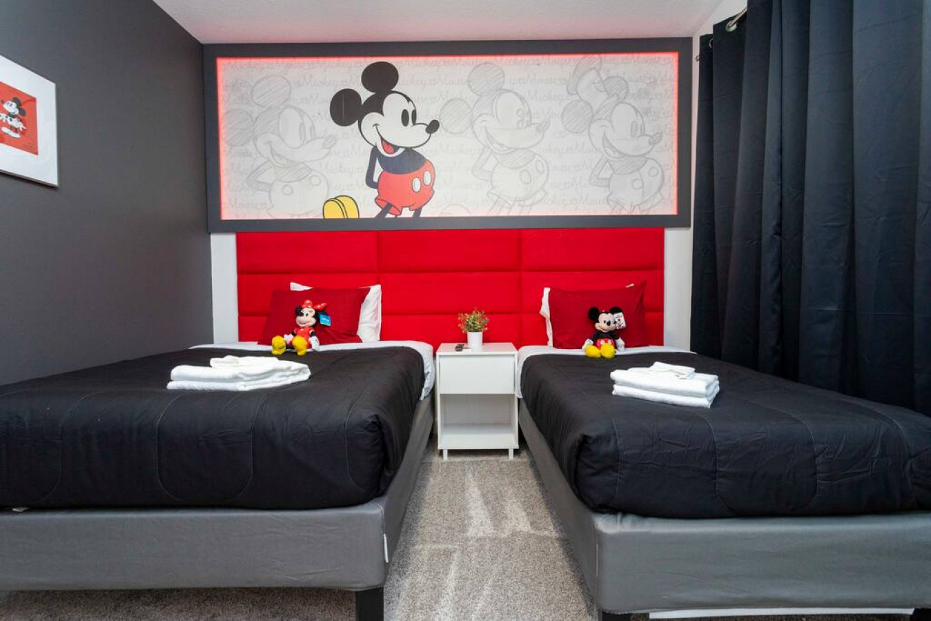 SS 9143 · Magical House Getaway - Private Pool & Amenities - Davenport