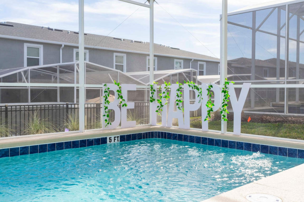 magical-house-retreat-relaxing-deck-and-pool/