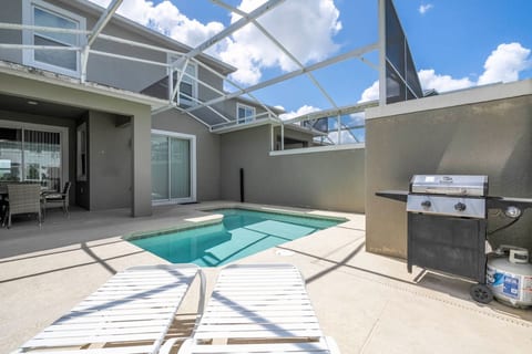 Cozy 4 bedrooms House - Pool