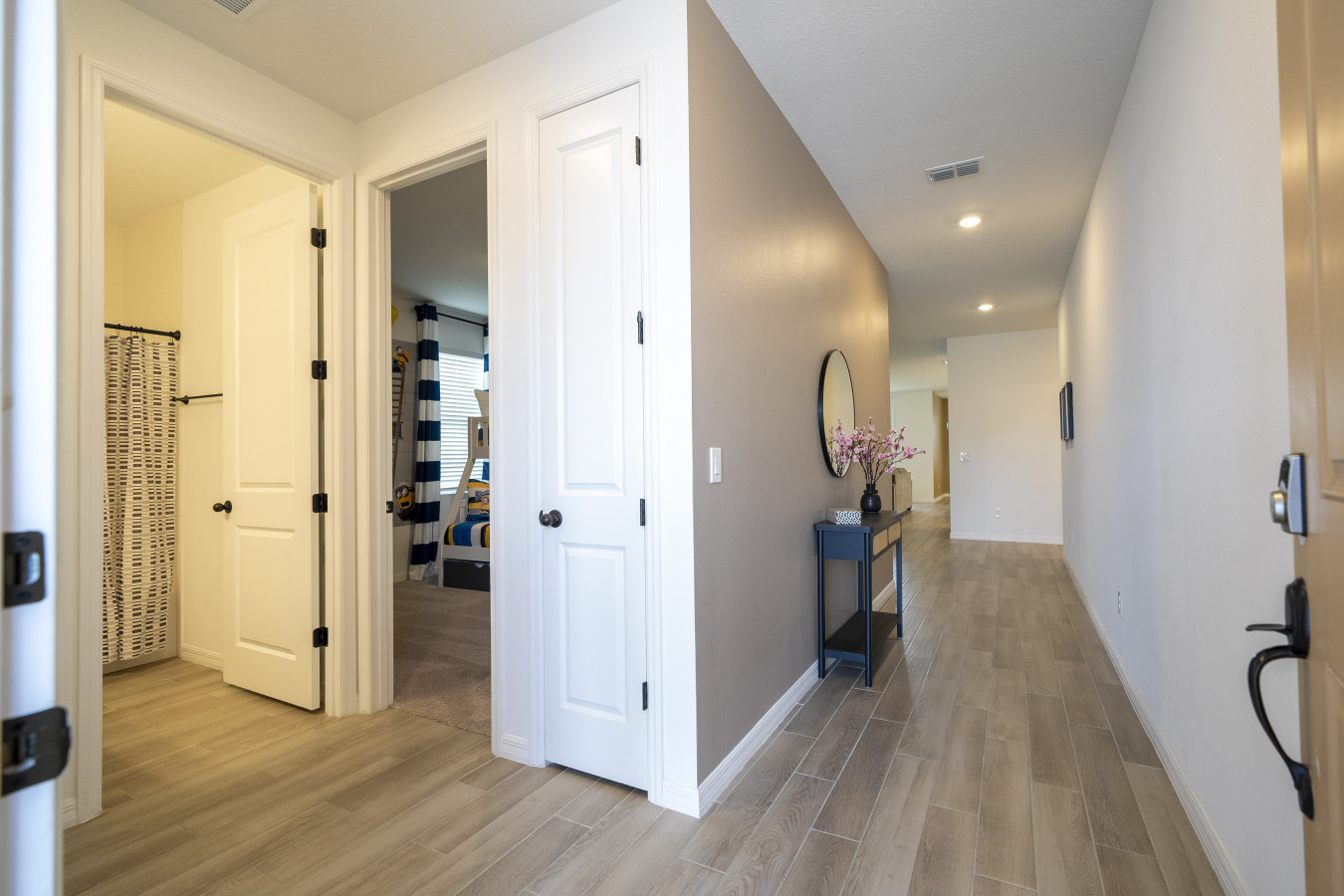 New Build - Cozy House & Game Room
