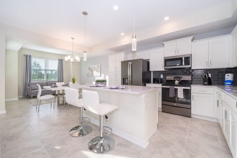 Modern Condo Near Disney