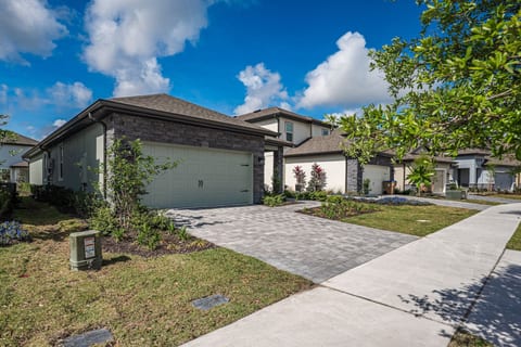New Elegant House Gateaway - Close to Parks