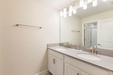 4 Bedroom - Private Pool-Resort