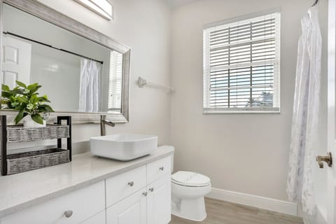 Big Condo 3 bedrooms, Pool