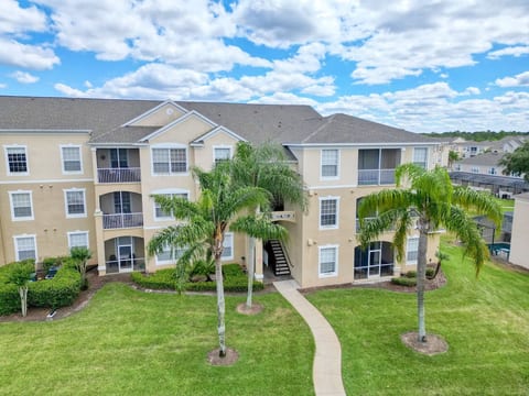 Big Condo 3 bedrooms, Pool
