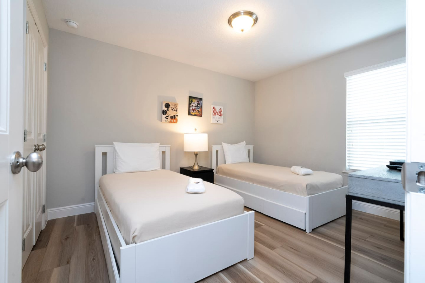 5 Bedrooms, Pool and Resort - Davenport