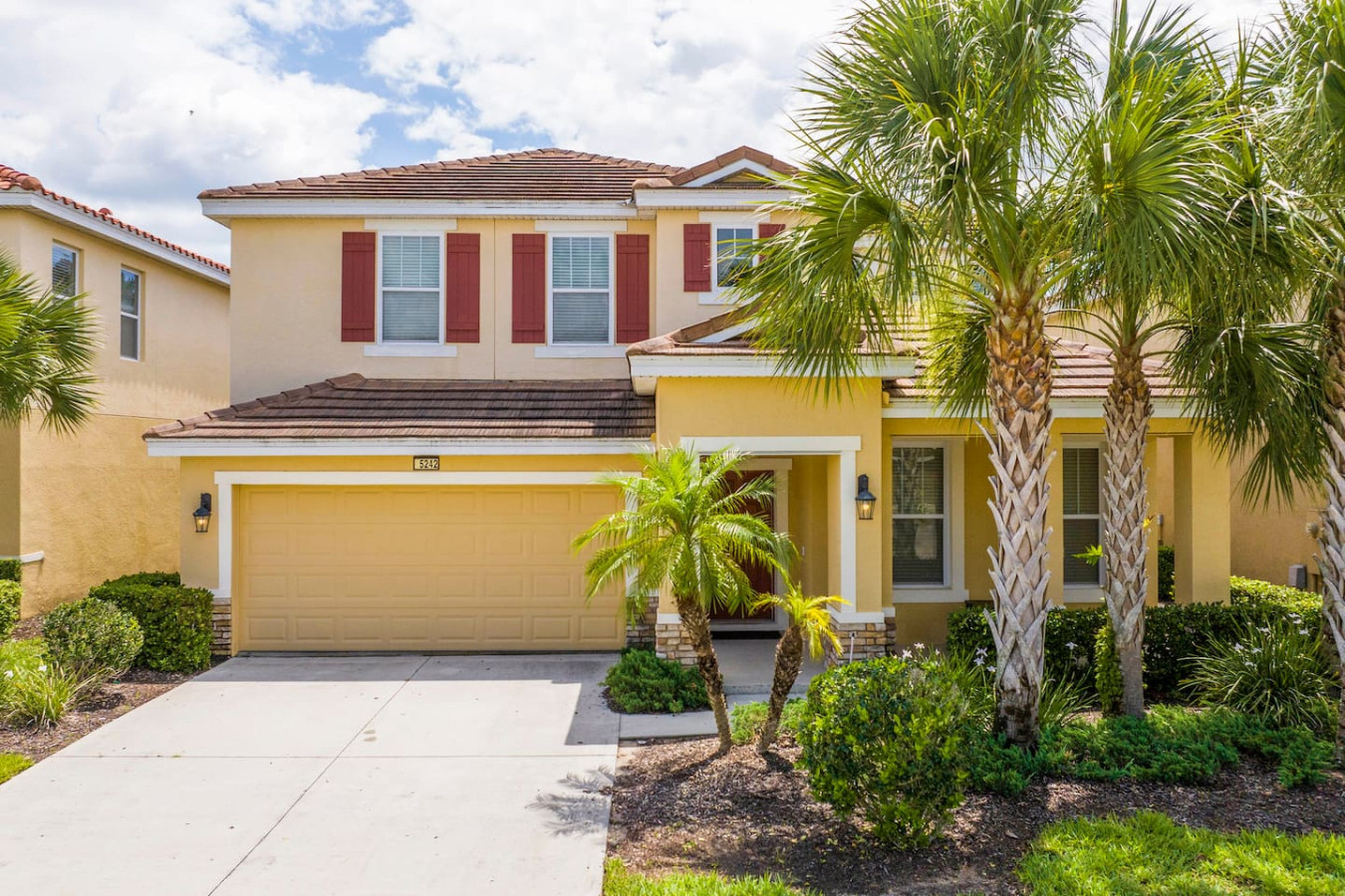 5 Bedrooms, Pool and Resort - Davenport