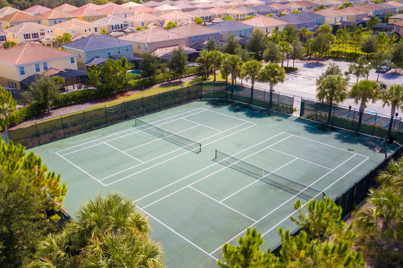 5 Bedrooms, Pool and Resort - Davenport