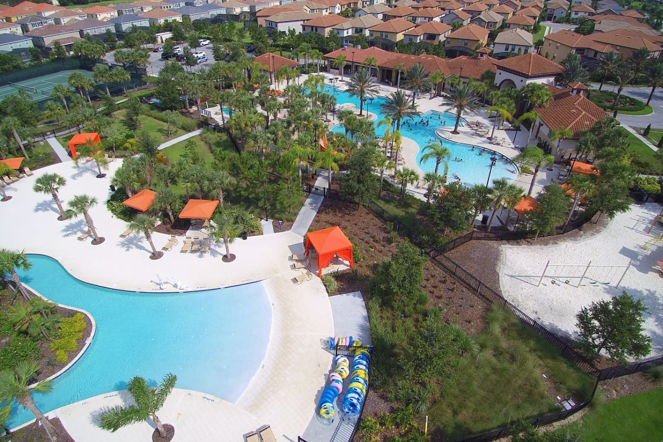 5 Bedrooms, Pool and Resort - Davenport