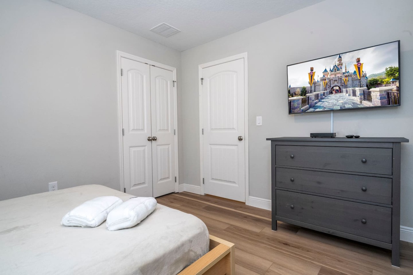 5 Bedrooms, Pool and Resort - Davenport