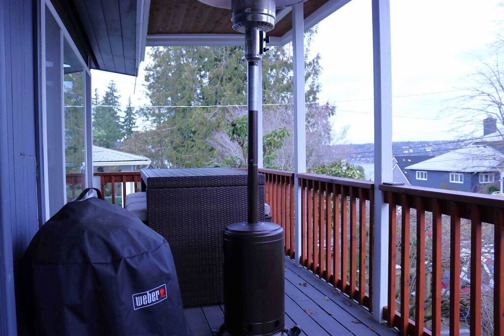 No Fees! Lake WA View | 15 Min > DT, SEA, WorldCup