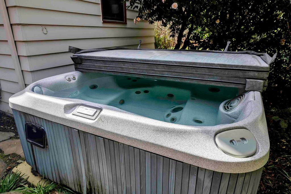 MTR+Hottub+Firepit+5 min - SEA+Seahurst Park/Beach