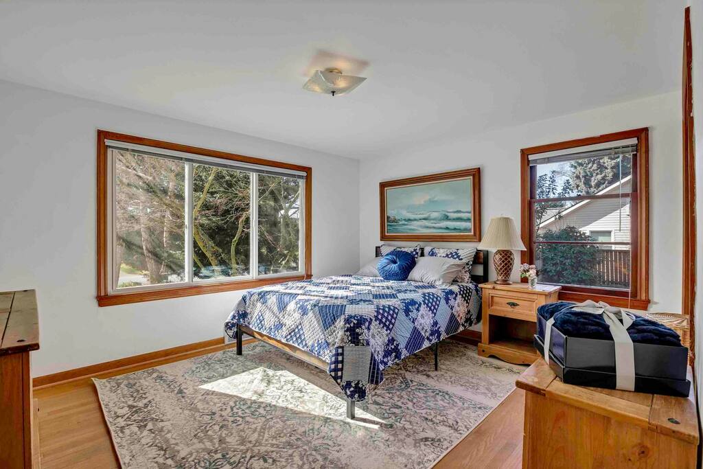 MTR+Hottub+Firepit+5 min - SEA+Seahurst Park/Beach