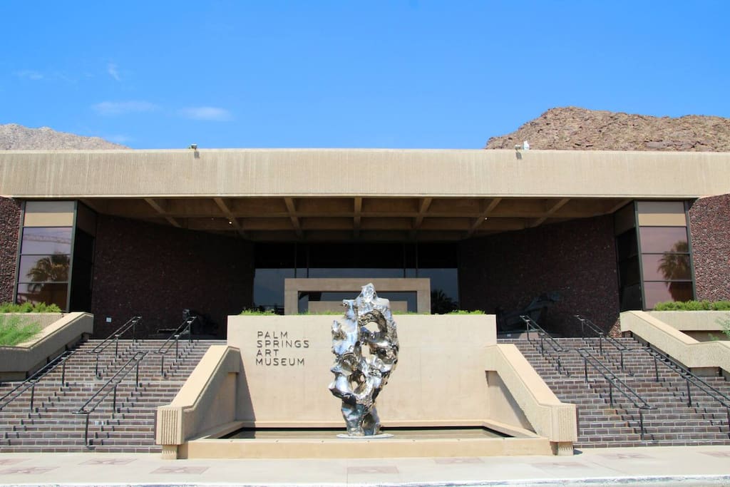 Explore creativity at the Palm Springs Art Museum! ✨ Discover stunning exhibitions and vibrant architecture in the heart of the desert. A perfect blend of art and nature awaits—don’t forget your camera for those Insta-worthy shots! #PalmSpringsArt