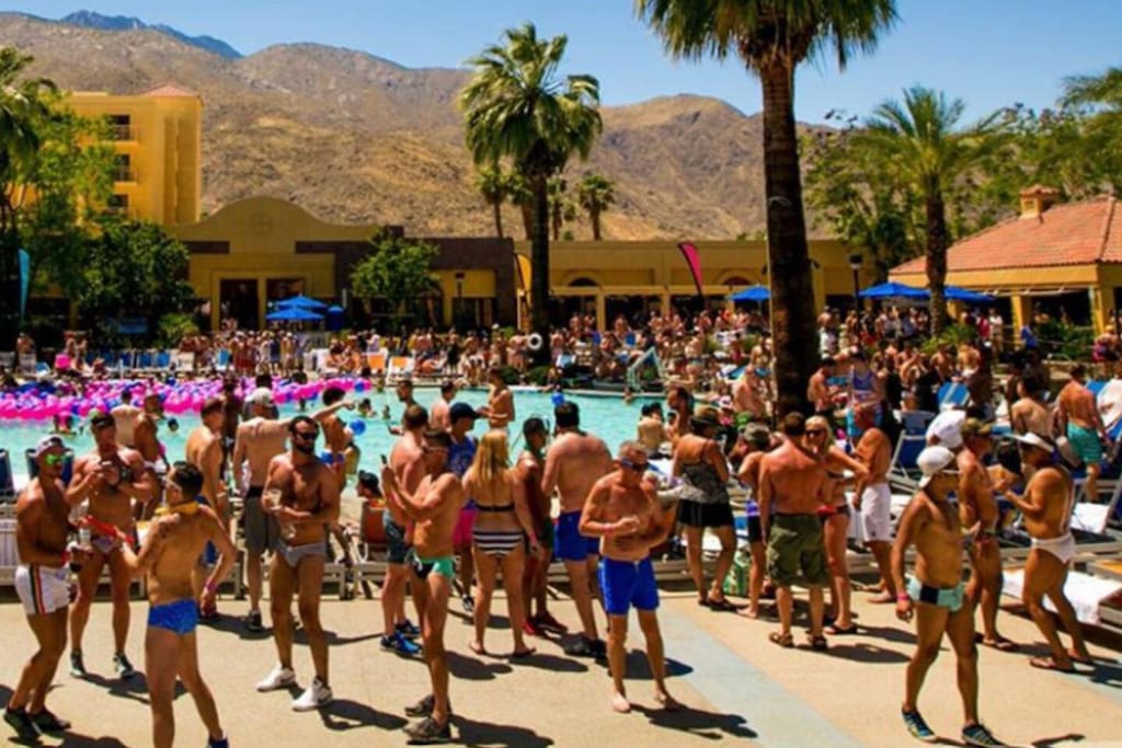 With over 30,000 attendees every year, White Party Palm Springs has been cited as the largest LGBTQ+ dance party in the world. Featuring DJs, live performances, pool parties, and more, this event brings guests in for a weekend that cannot be matched.