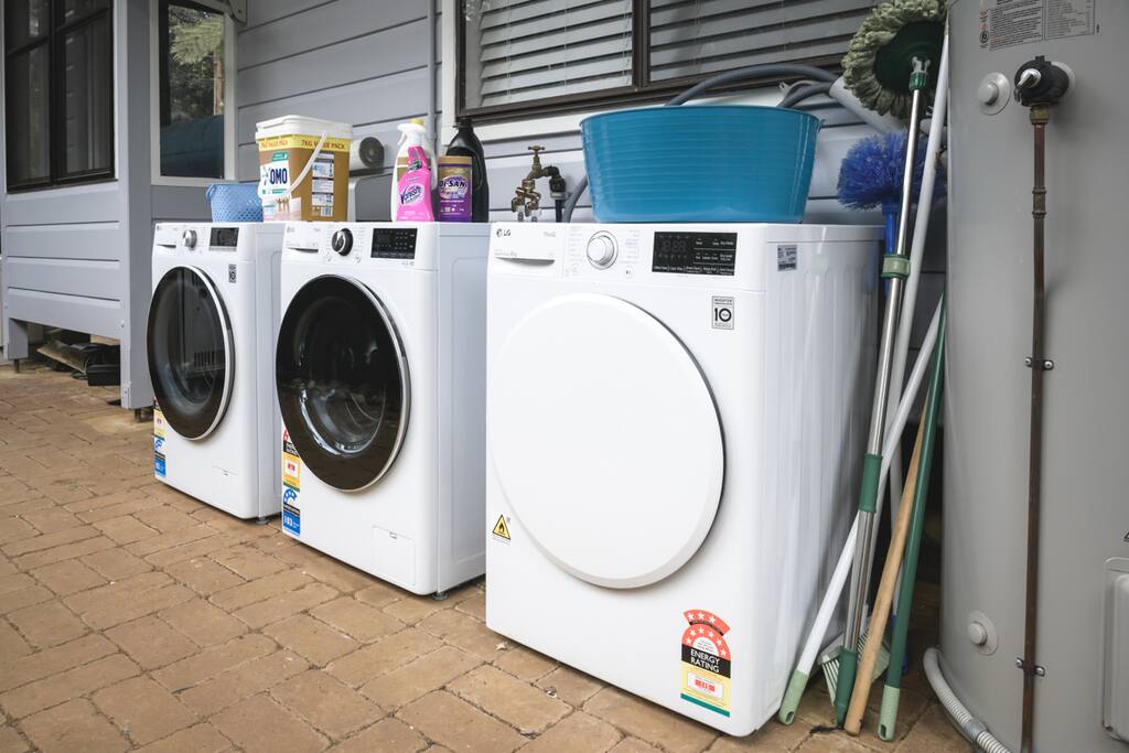 NOTE: The washer and dryers are shared with the neighbouring guests.