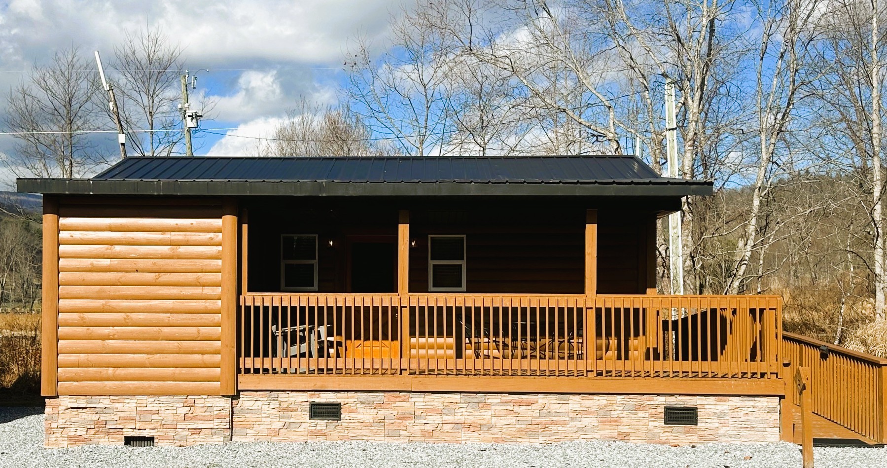 Buck Hill Tiny Home Cabin #5 Honeymoon Suite (ADA)