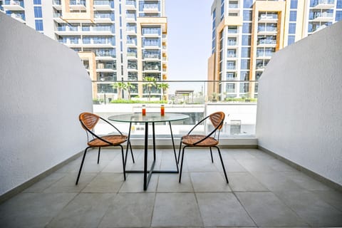 Luxury Studio with Pool | 10 min from the center