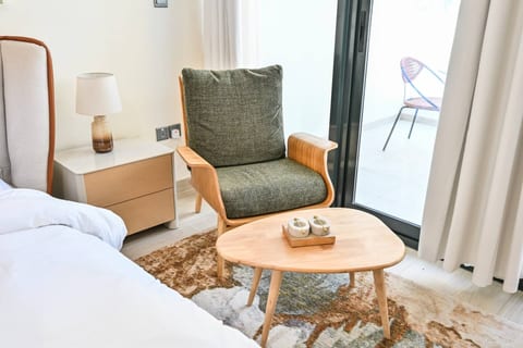 Luxury Studio with Pool | 10 min from the center