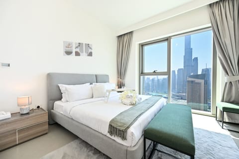 Burj Khalifa View | Luxury 2BR | Gym&Pool