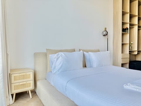 Vserve - Elegant Penthouse Stay in the Heart of JVC