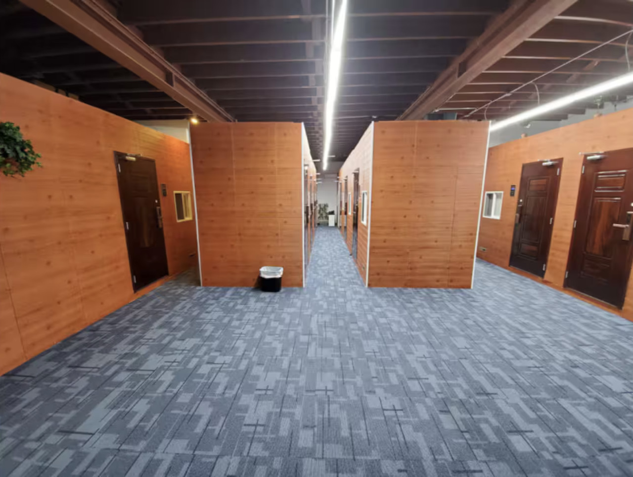 Best Pick | Private Room w/ Free Coffee and WiFi