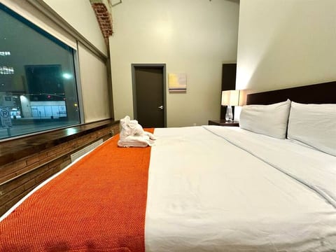 2 BR 2 BT next to KB Convention Centre + Free Vale