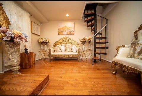 Shawmont Chateau star studded suite