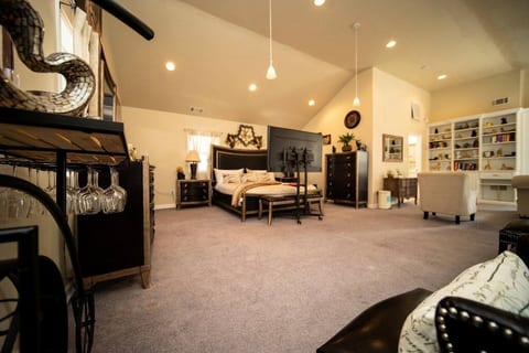 Shawmont Chateau Safari Suite