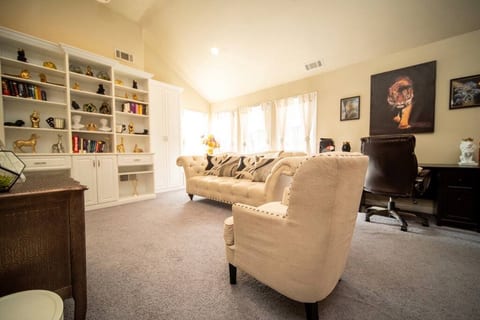 Shawmont Chateau Safari Suite