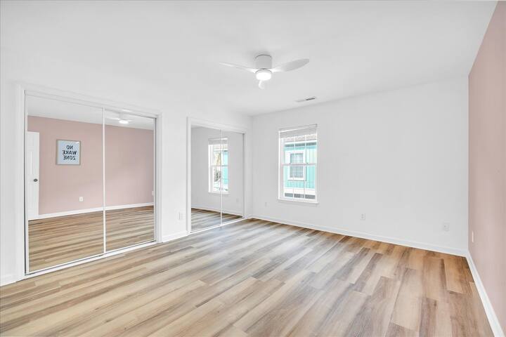Centennial @ CB/Sleeps 8/GameRm/Island Greenway