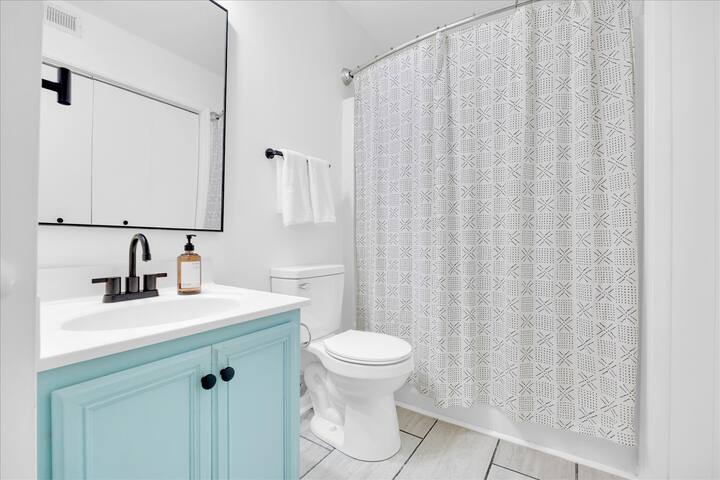 Centennial @ CB/Sleeps 8/GameRm/Island Greenway